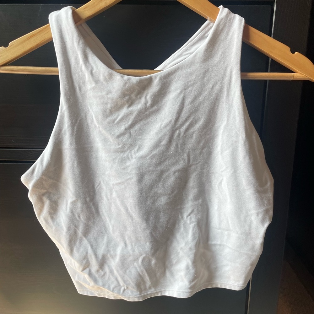 Athleta Conscious Crop in Powervita